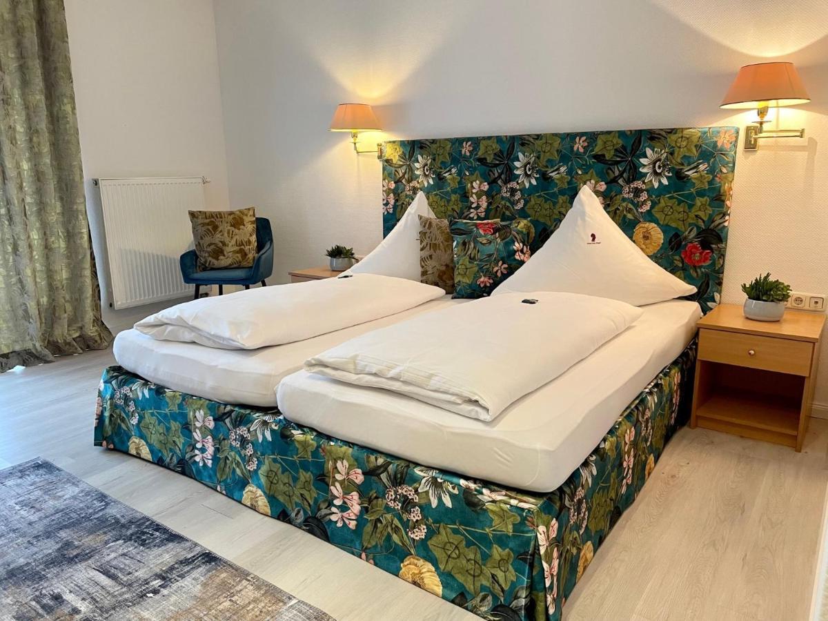 Hotel Zum Engel Mespelbrunn Eksteriør billede