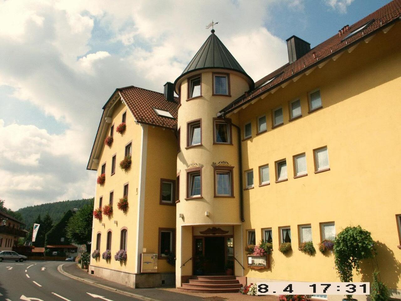 Hotel Zum Engel Mespelbrunn Eksteriør billede